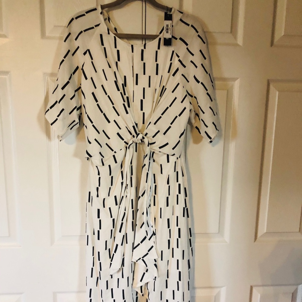 Annabel Large dress with tie front